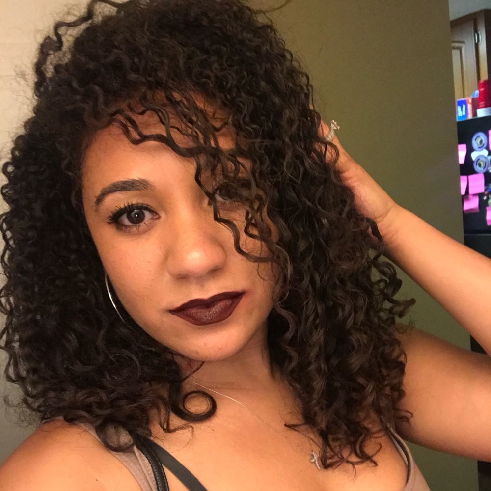 Meet your Posher, Tiffanie